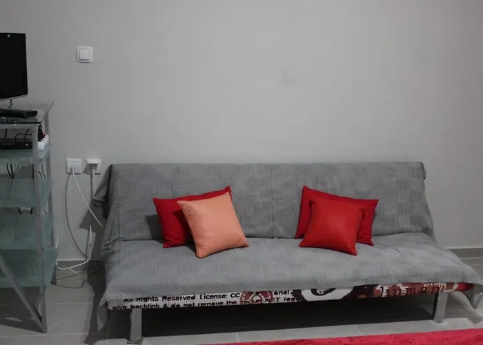 Zoe Apartments