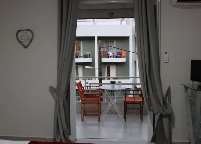 Zoe Apartments