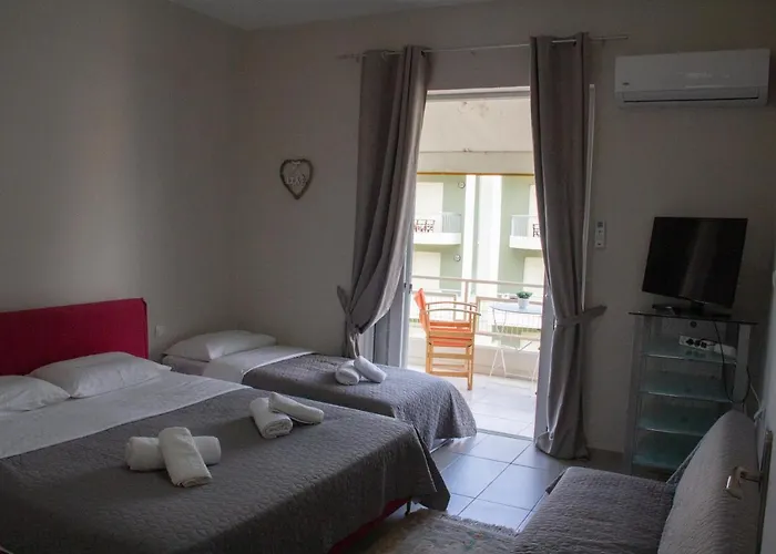 Zoe Apartments